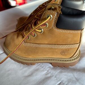 Timberland Tan Boots Rugged Nubuck Work Style
